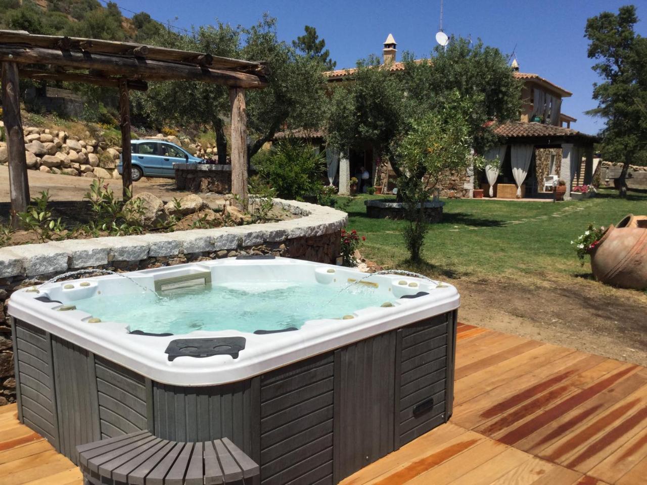 Il Giardino Di Daniela Apartments San Teodoro  Extérieur photo